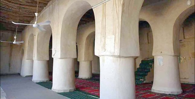 مسجد جامع دزک یکی از دیدنی های چابهار