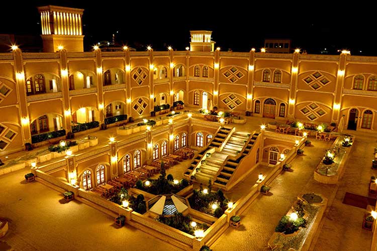 هتل عباسی اصفهان یکی از بهترین هتل‌های ایران