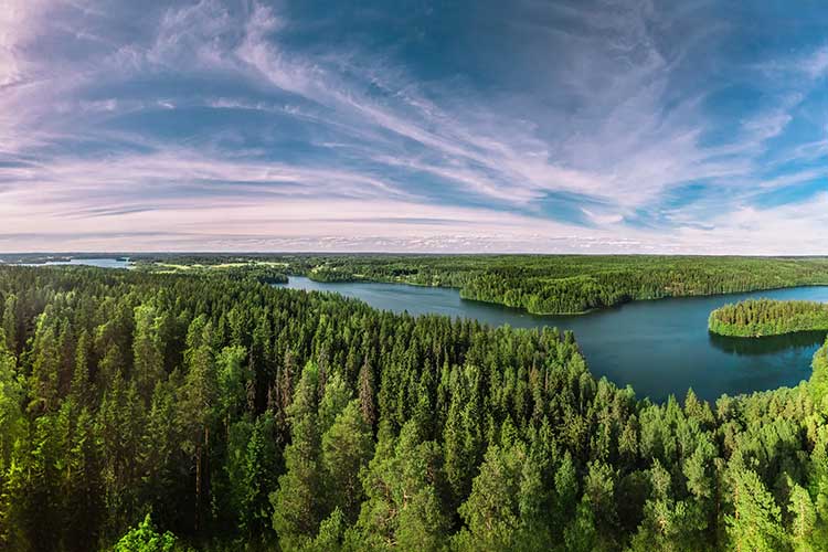 فنلاند یکی از بهترین مقاصد سفر در زمستان