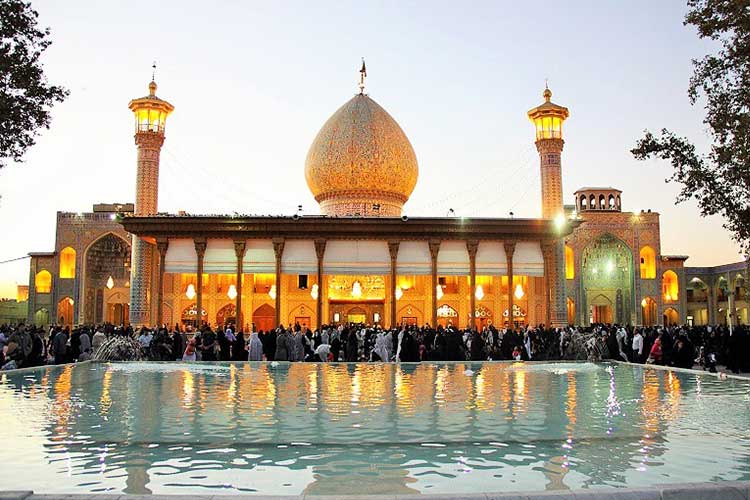 حرم شاه‌ چراغ یکی از جاذبه های گردشگری شیراز