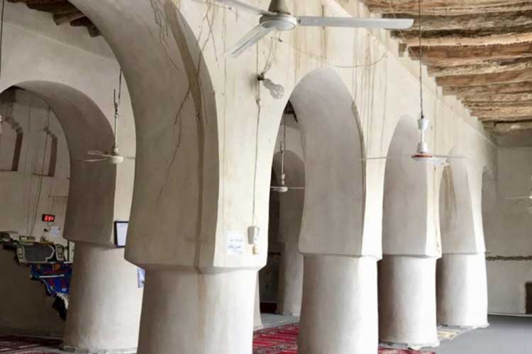 مسجد دزک از جاذبه های گردشگری چابهار
